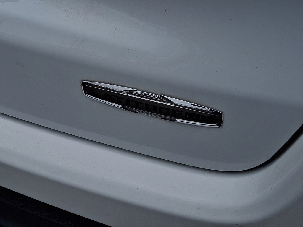 Used 2022 Jeep Compass Latitude w/ Sun and Sound Group image 16