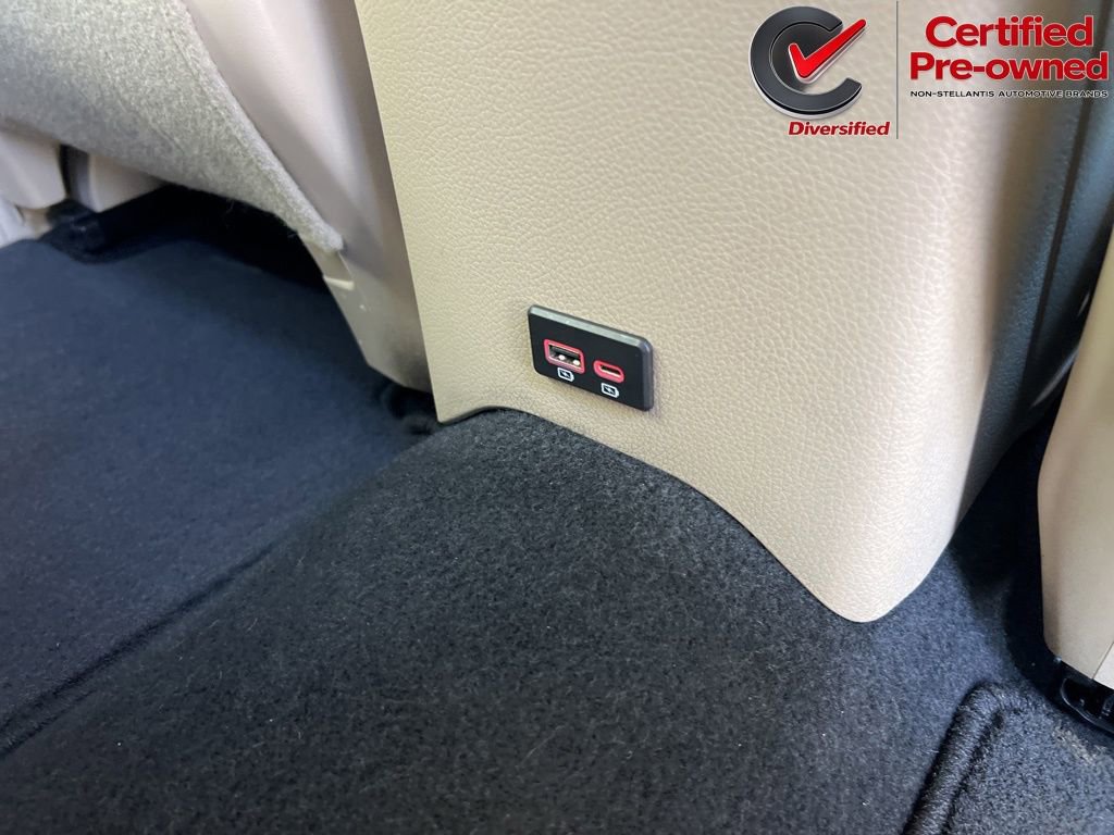 Used 2020 Nissan Rogue SL image 25