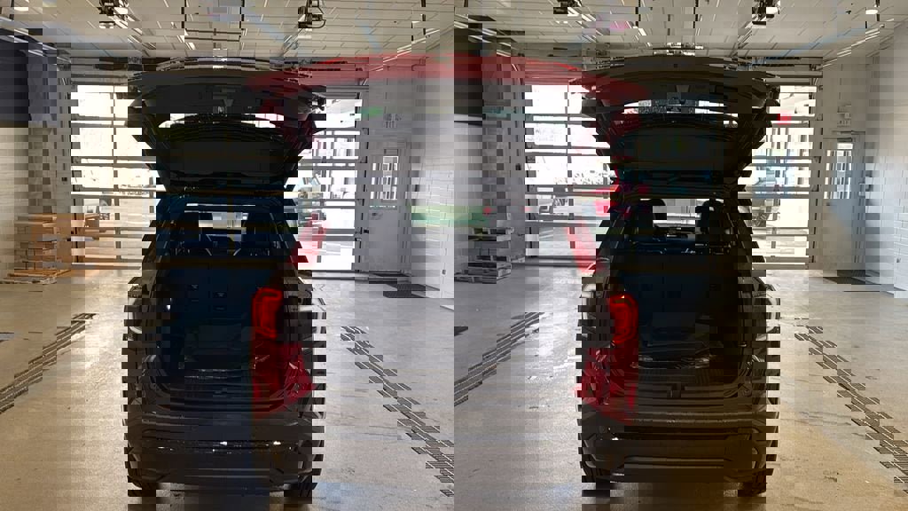 New 2026 GMC Terrain Elevation w/ Elevation Premium Package image 16