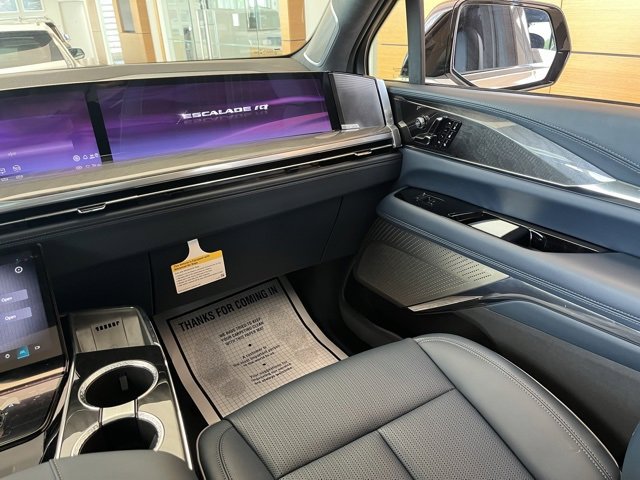 New 2025 Cadillac Escalade IQ Sport 2 image 19
