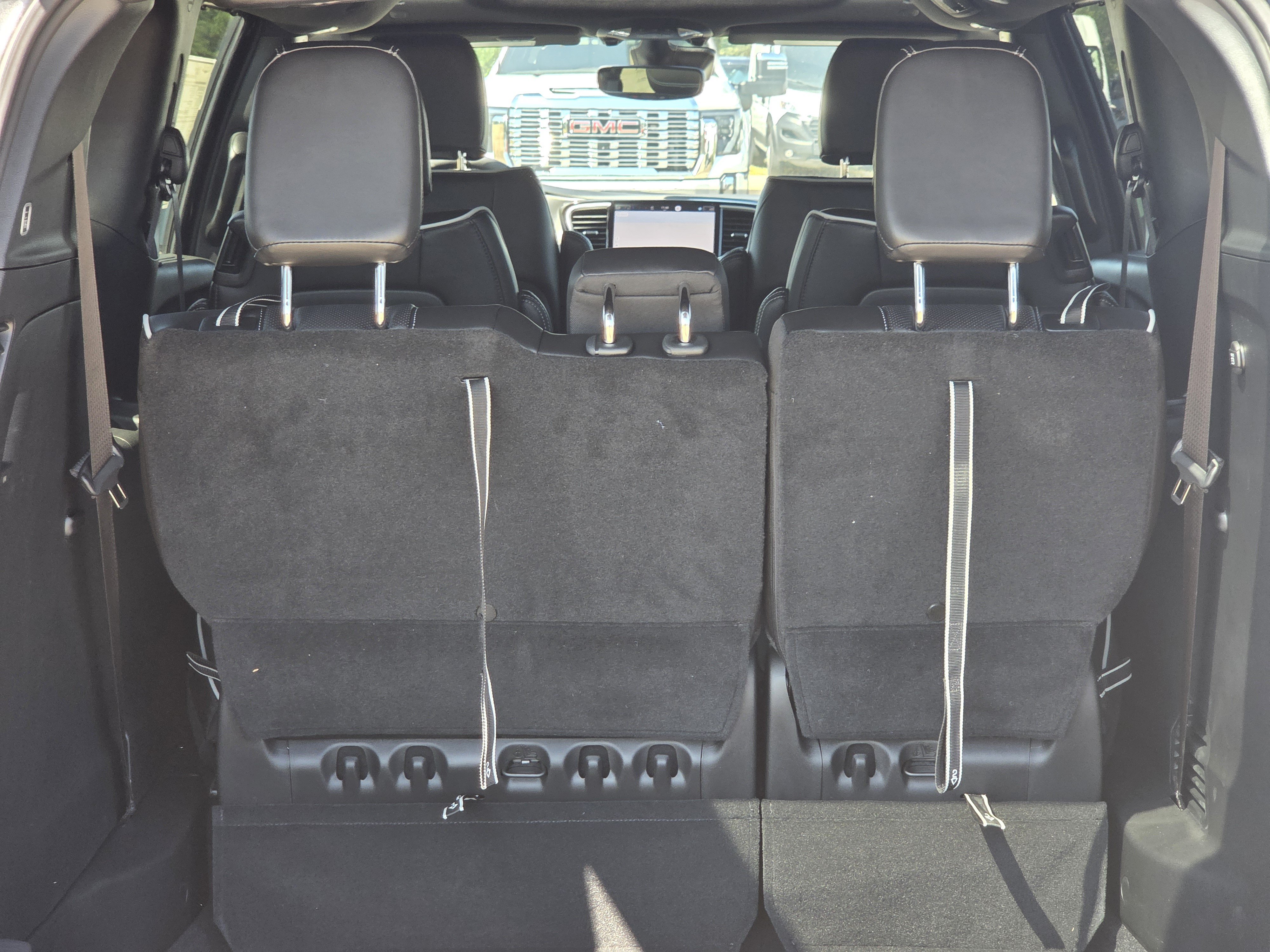 New 2027 Chrysler Pacifica Limited w/ Trailer Tow Group FWD image 6