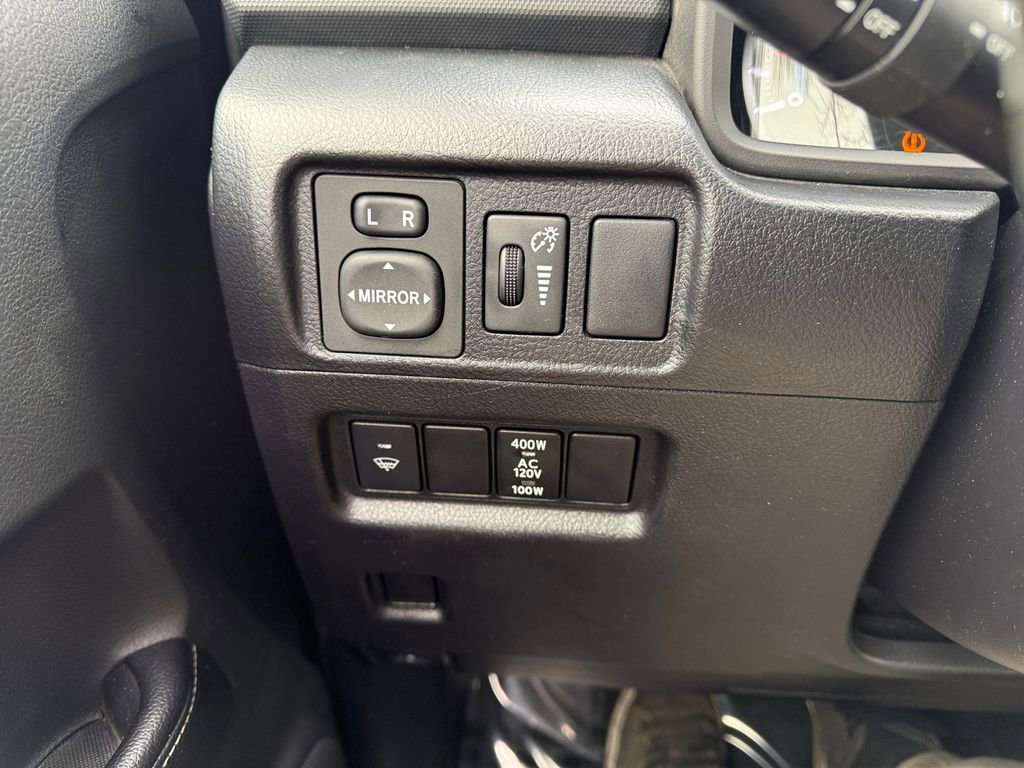 Used 2016 Toyota 4Runner SR5 image 19