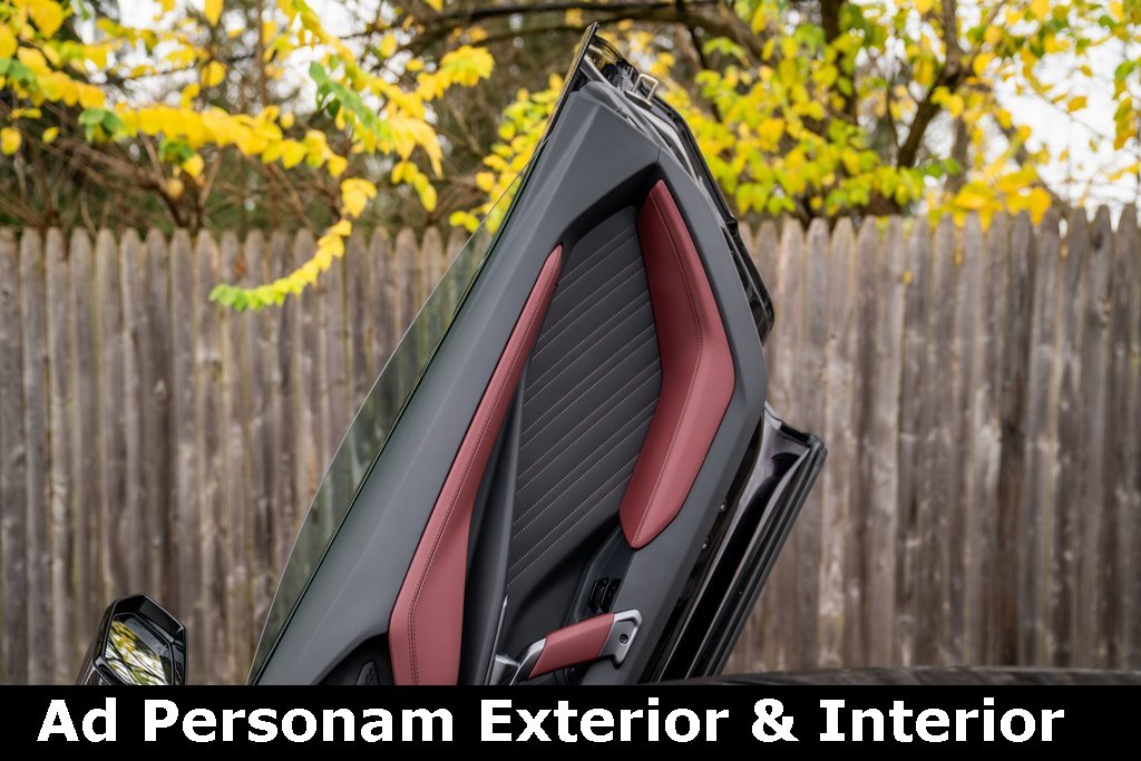 Used 2025 Lamborghini Revuelto Base image 12