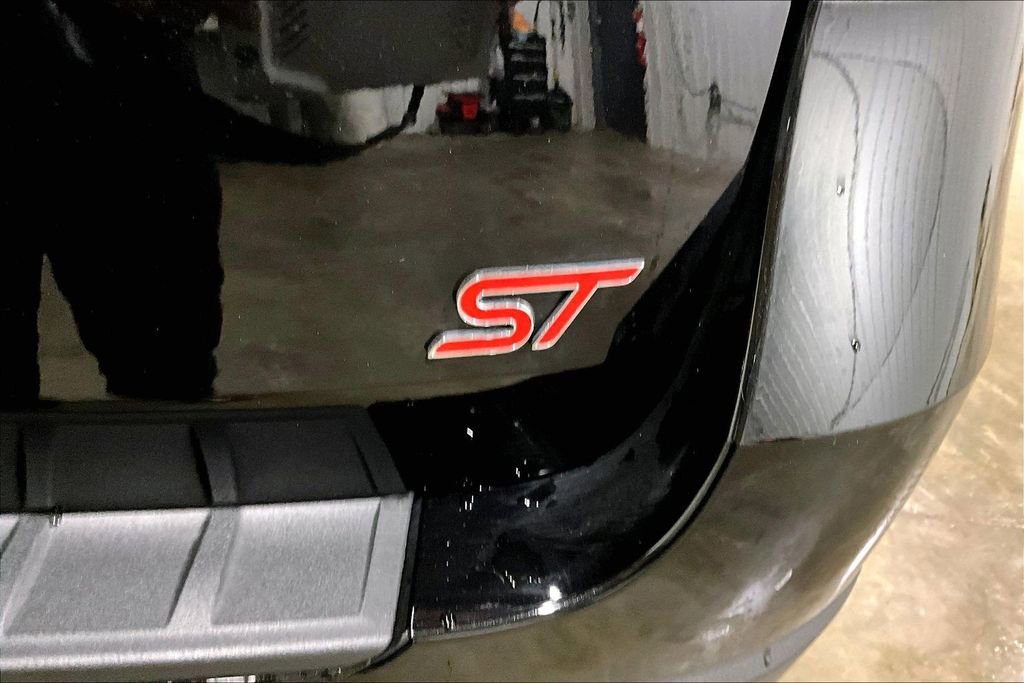 Used 2025 Ford Explorer ST w/ Sun And Sound Package image 26