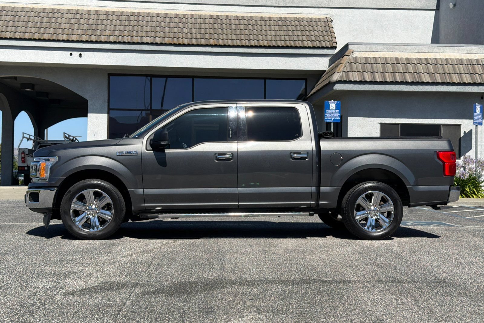 Used 2019 Ford F150 XLT w/ Equipment Group 302A Luxury RWD image 7