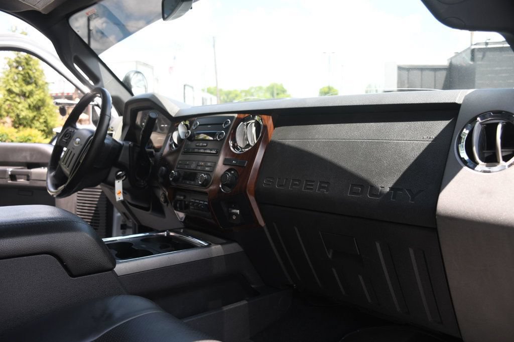 Used 2011 Ford F350 Lariat w/ Lariat Interior Pkg AWD/4WD image 19