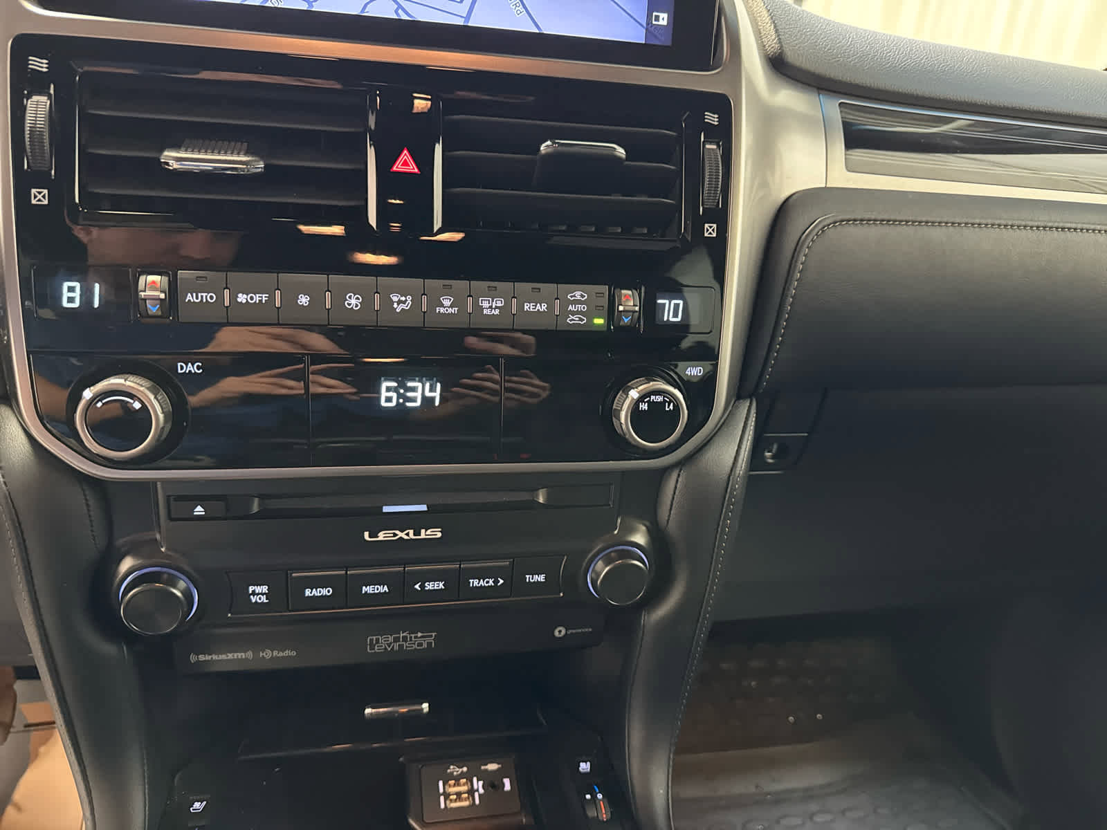 Used 2023 Lexus GX 460 Premium image 18