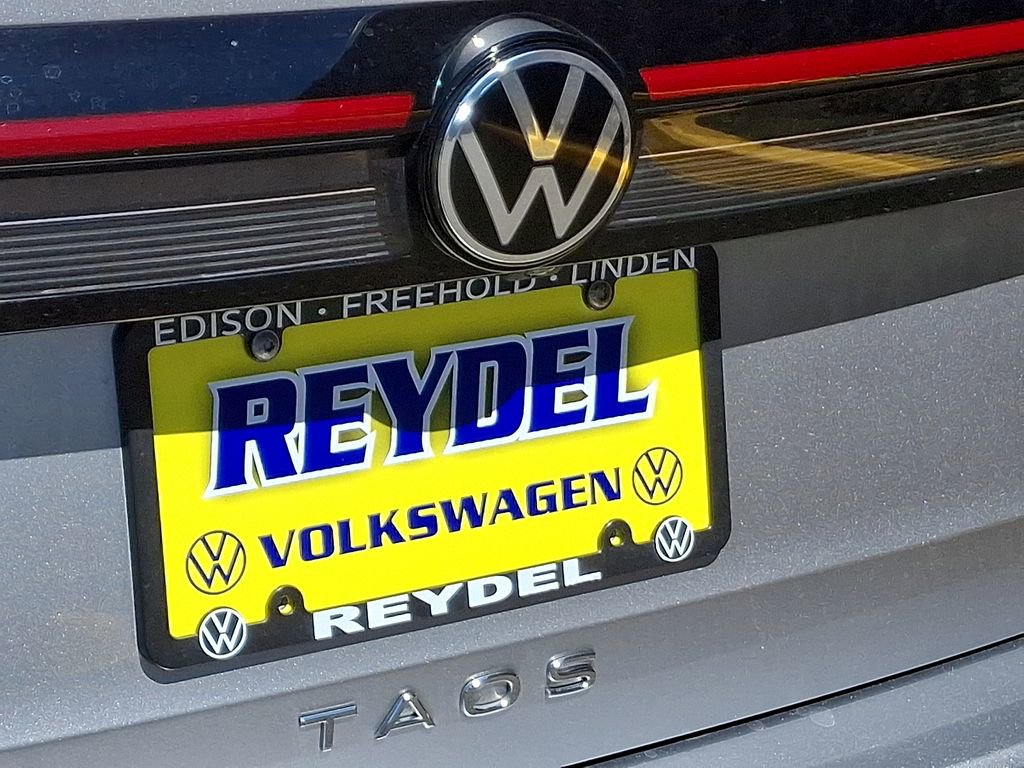 Certified 2025 Volkswagen Taos S image 30