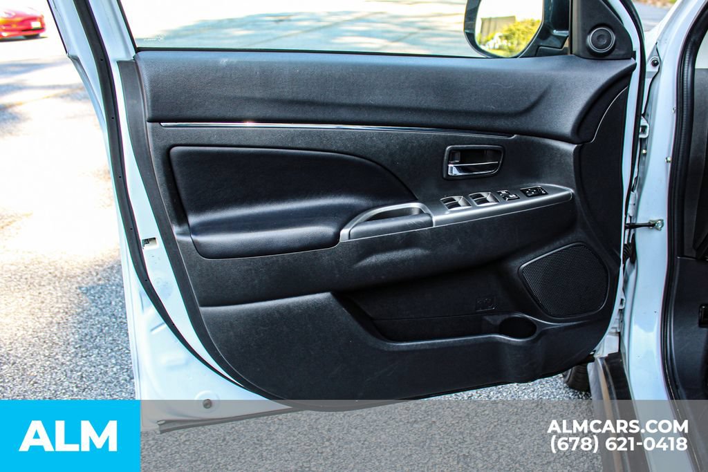 Used 2024 Mitsubishi Outlander Sport SE AWD/4WD image 33
