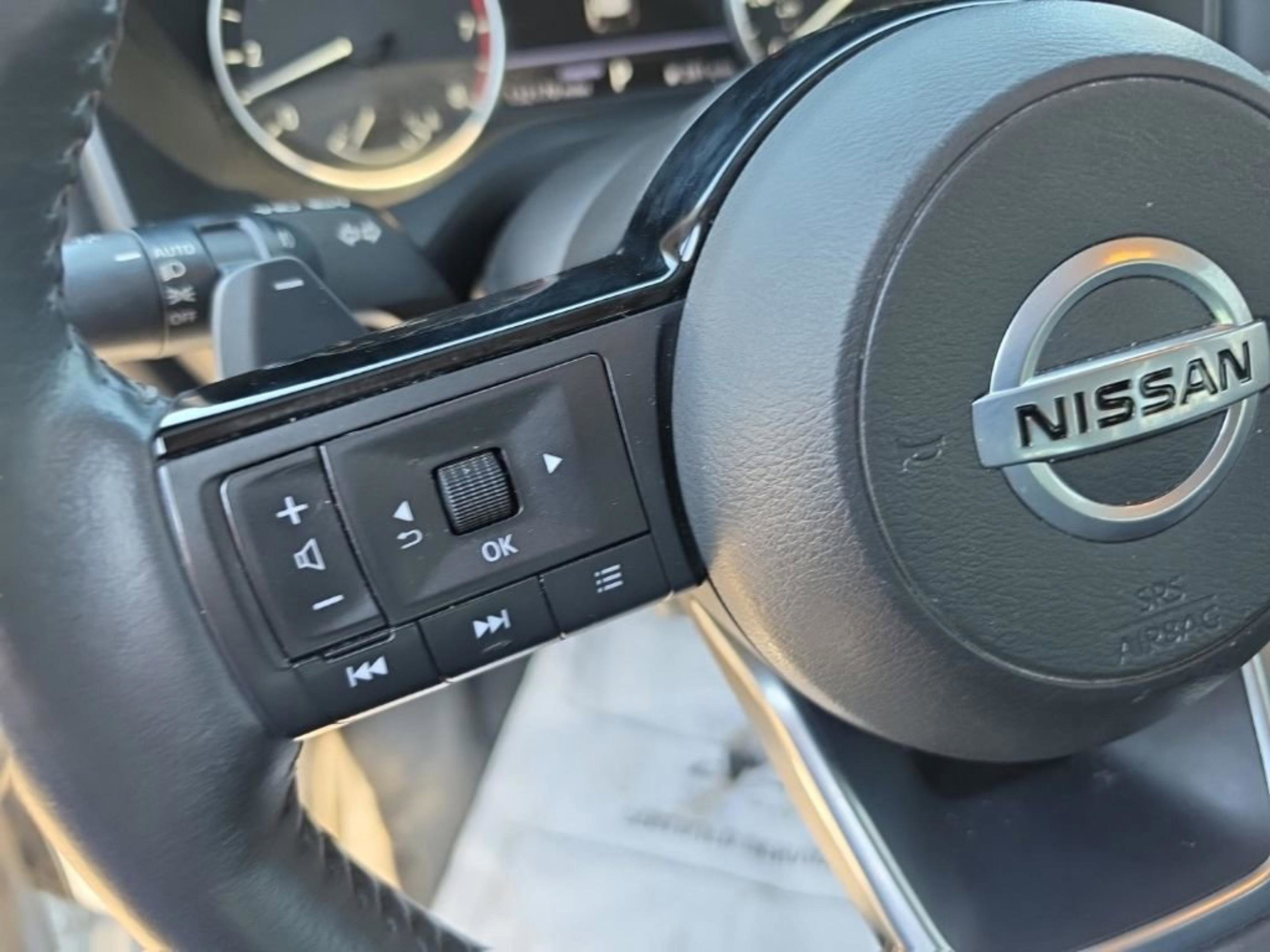 Used 2021 Nissan Rogue SL FWD image 20