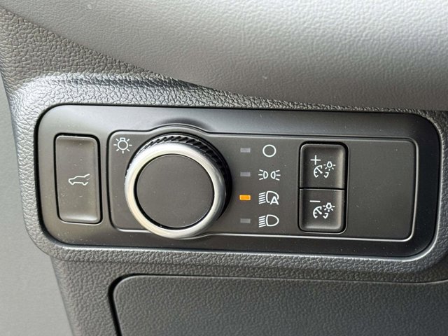 Used 2026 Ford Explorer Active AWD/4WD image 23