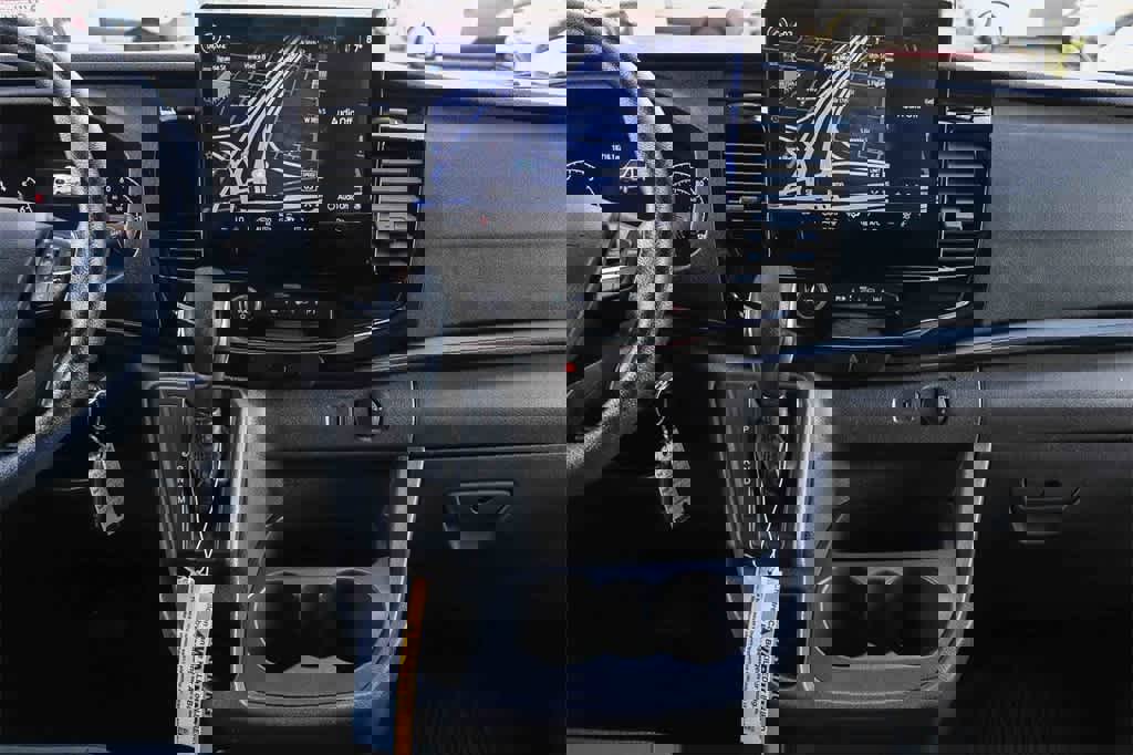 Used 2024 Ford Transit 350 XLT image 13