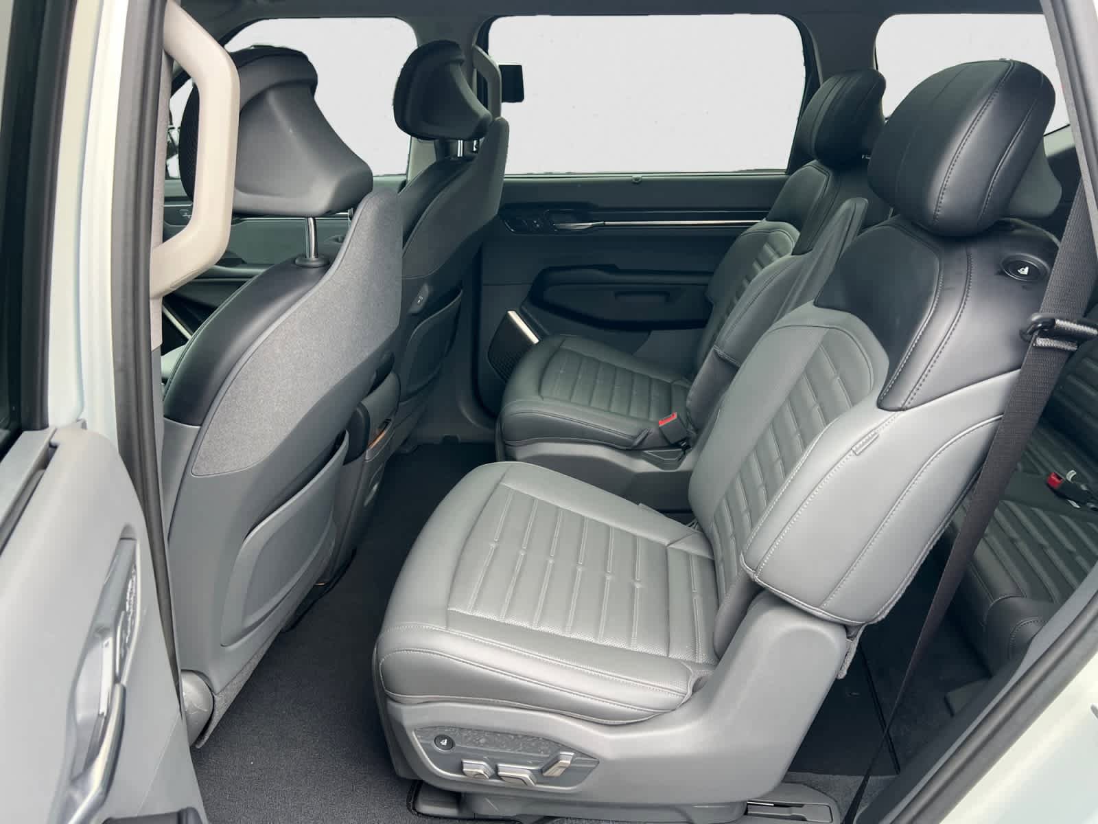 Certified 2024 Kia EV9 Land AWD/4WD image 11