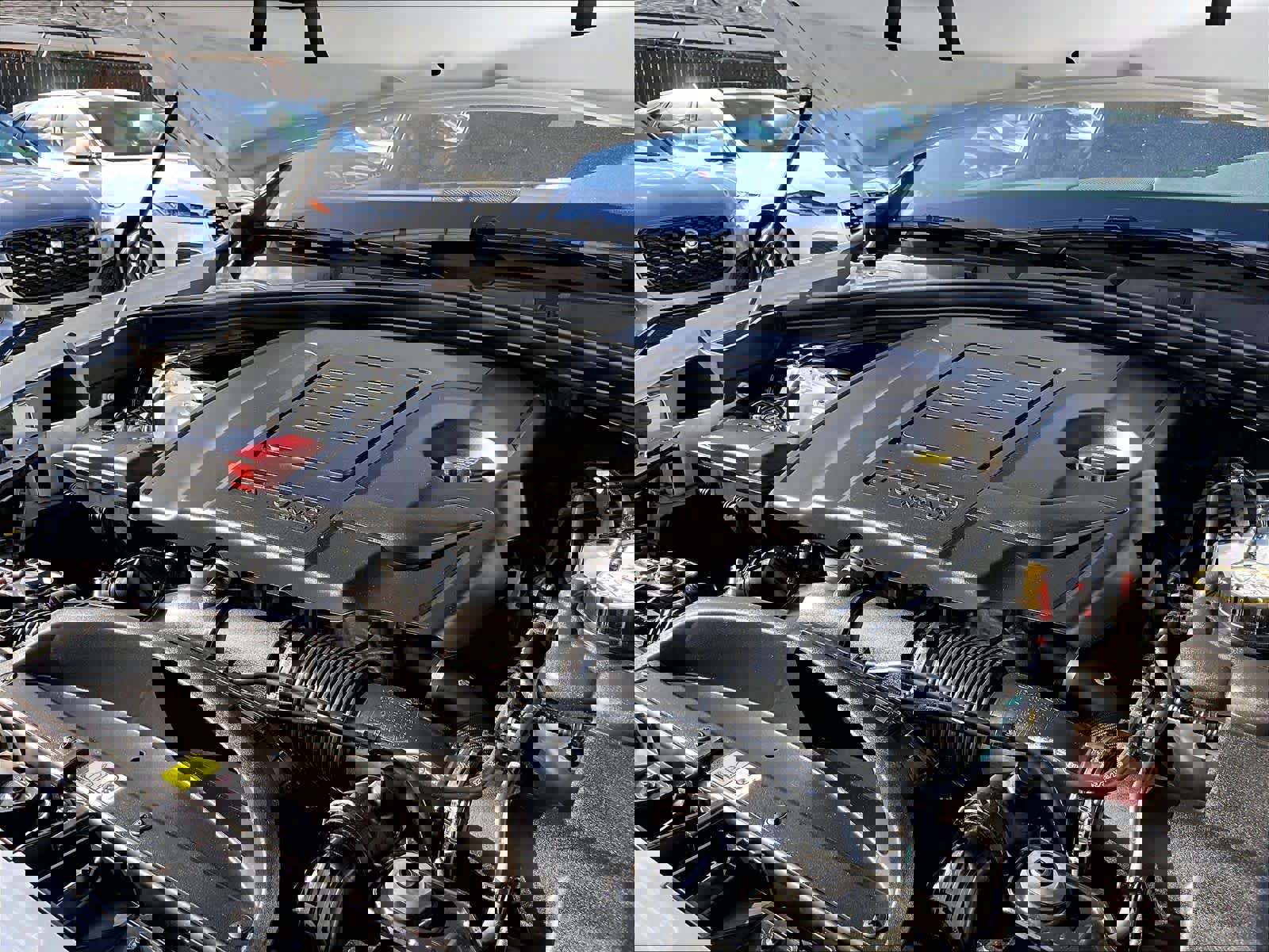 Used 2025 Jaguar F-PACE R-Dynamic S image 32