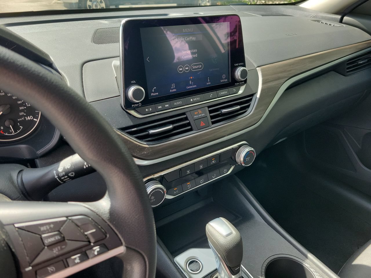 Used 2025 Nissan Altima 2.5 SV FWD image 22