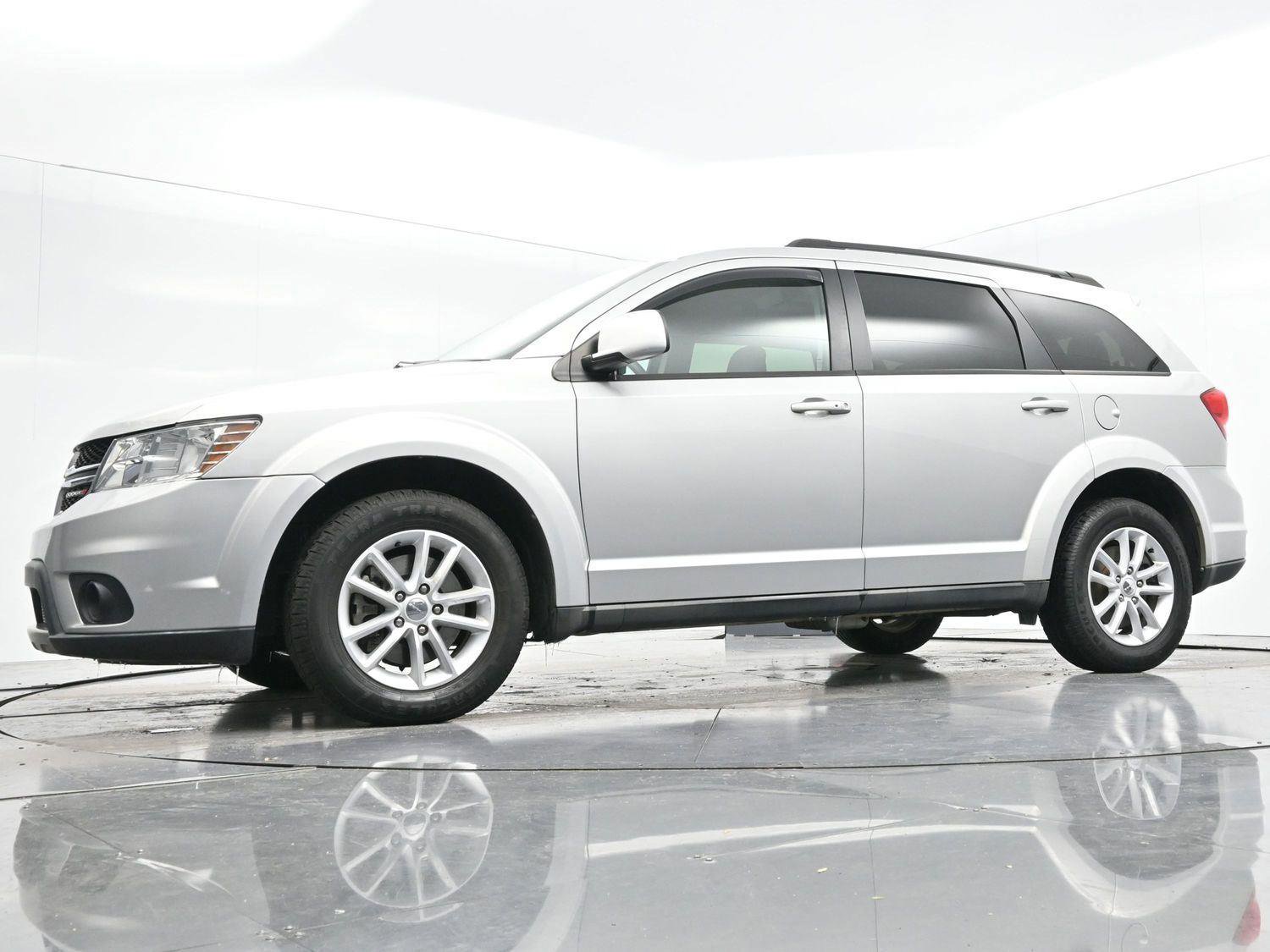 Used 2013 Dodge Journey SXT w/ Flexible Seating Group image 44