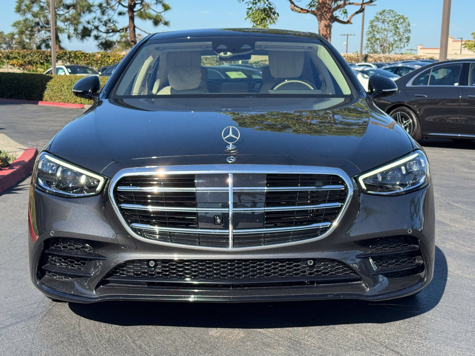 Used 2021 Mercedes-Benz S 580 4MATIC Sedan image 3