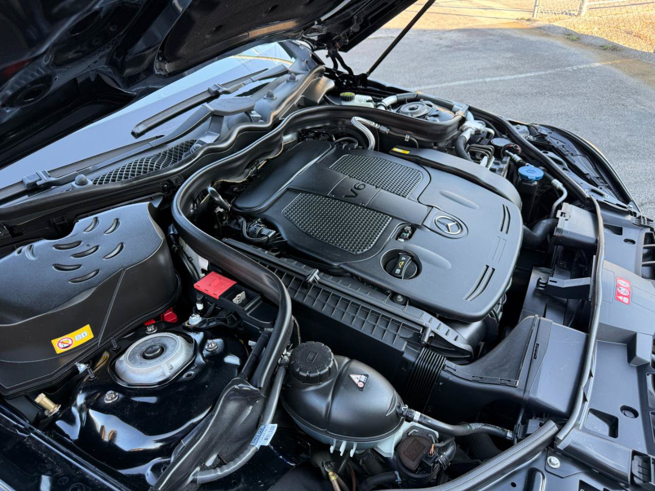 Used 2014 Mercedes-Benz E 350 4MATIC Sedan image 64