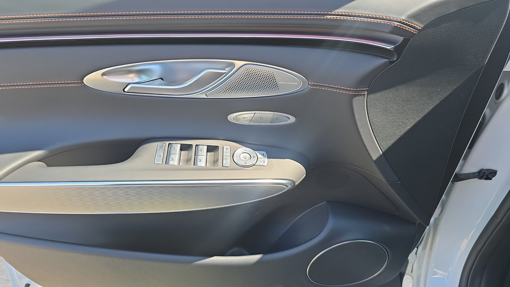 New 2026 Genesis GV70 2.5T Sport Prestige AWD/4WD image 16