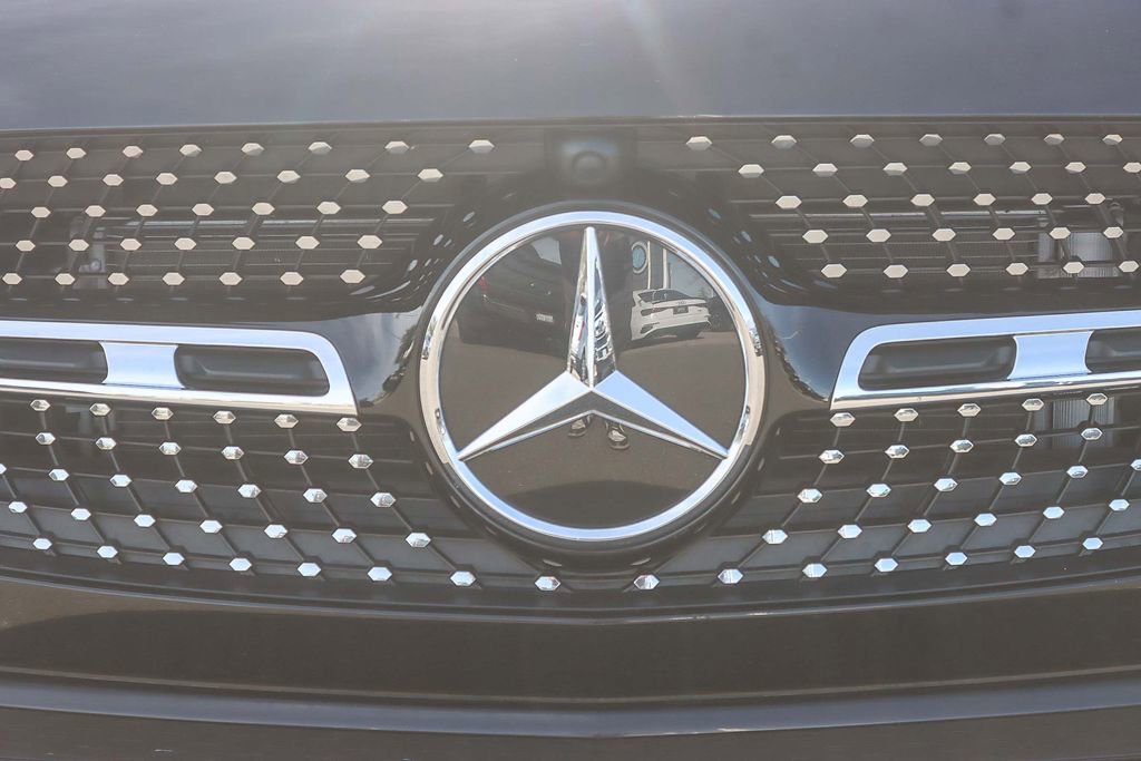 Used 2021 Mercedes-Benz GLA 250 4MATIC image 13