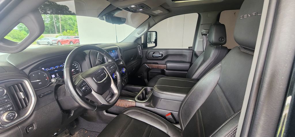 Used 2023 GMC Sierra 2500 Denali w/ Denali Ultimate Package AWD/4WD image 16