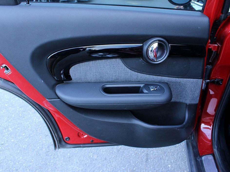 Used 2016 MINI Cooper Clubman image 15