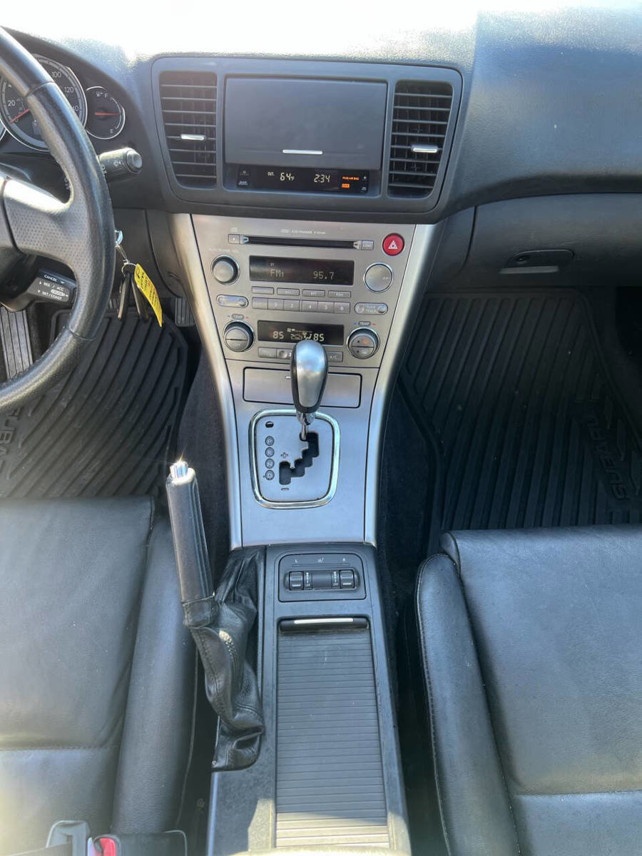 Used 2005 Subaru Outback 2.5i Limited AWD/4WD image 14