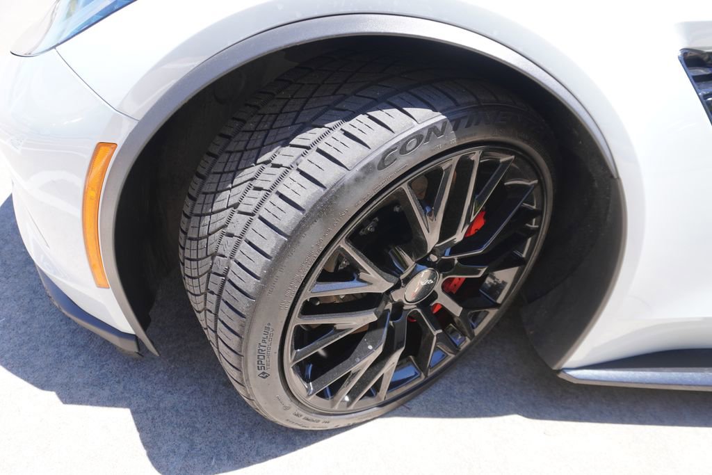 Used 2019 Chevrolet Corvette Z06 image 28