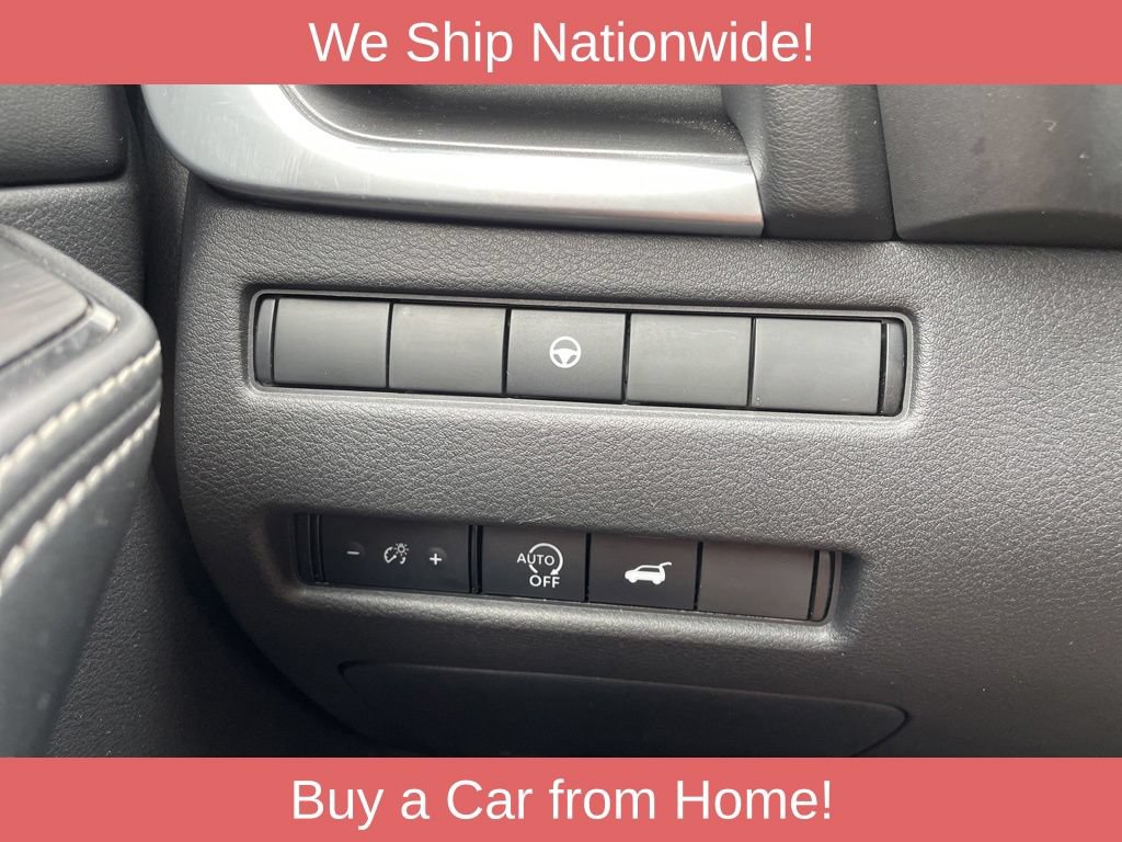 Used 2025 Nissan Rogue SV AWD/4WD image 24