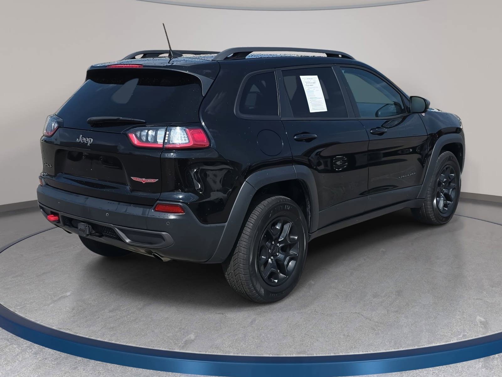 Used 2020 Jeep Cherokee Trailhawk w/ Cold Weather Group image 5