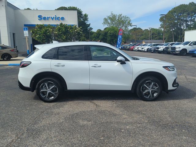 Certified 2024 Honda HR-V EX-L image 3