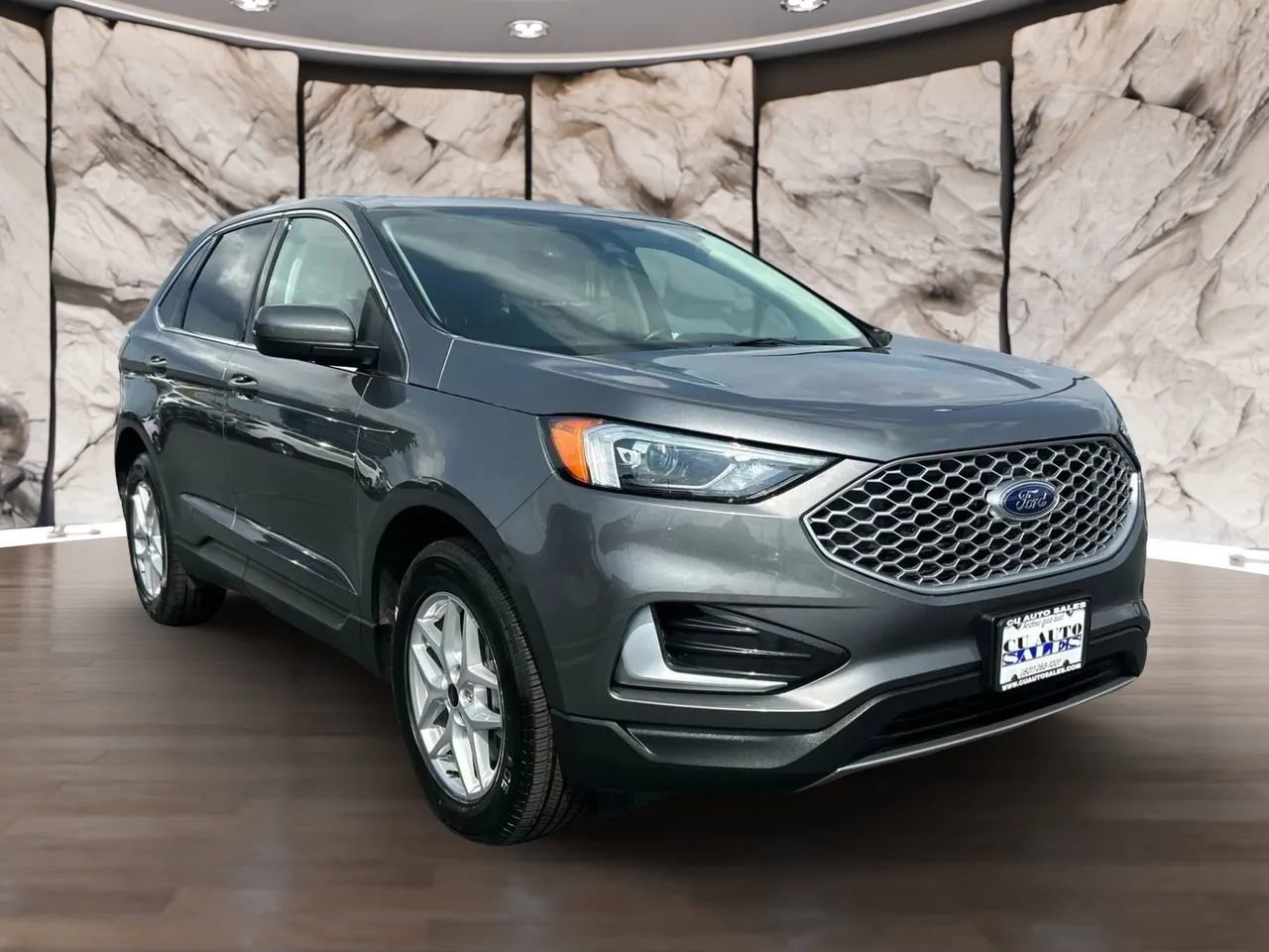 Used 2024 Ford Edge SEL image 7
