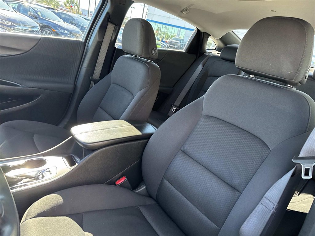 Used 2022 Chevrolet Malibu LT image 17