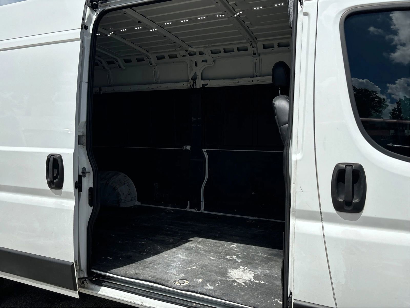 Used 2019 RAM ProMaster 2500 FWD image 10
