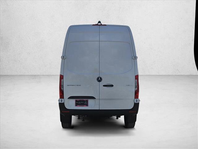 Used 2025 Mercedes-Benz Sprinter 2500 image 7
