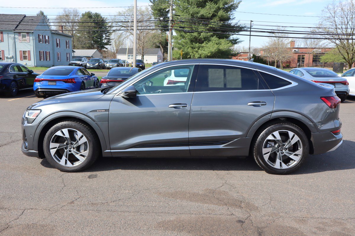 Used 2021 Audi e-tron Premium Plus w/ Premium Plus Package AWD/4WD image 8