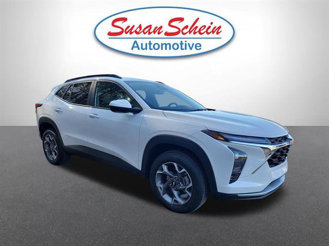 Used 2025 Chevrolet Trax LT image 18