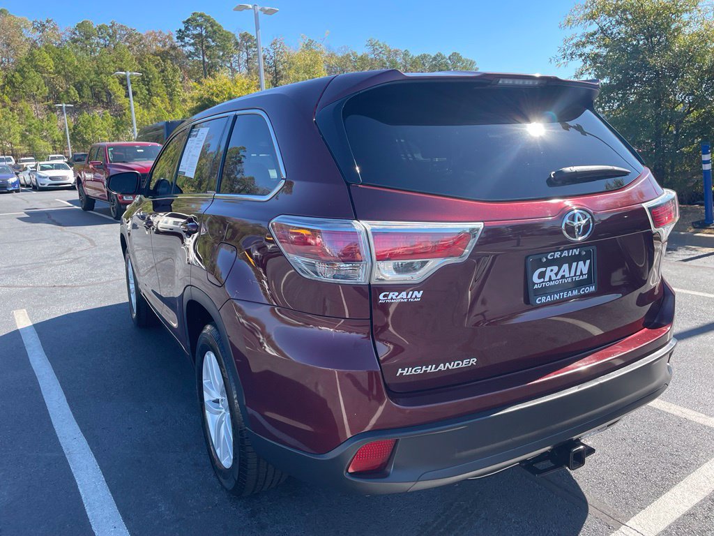 Used 2016 Toyota Highlander LE FWD image 5
