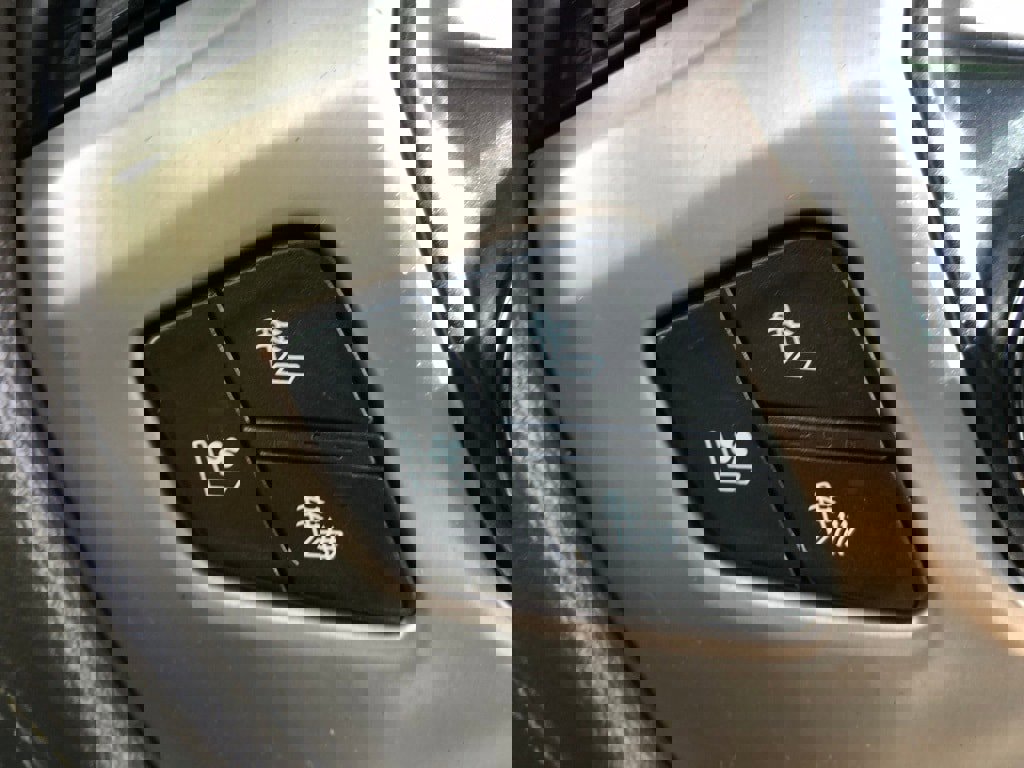 Used 2016 GMC Sierra 2500 Denali w/ Duramax Plus Package image 31