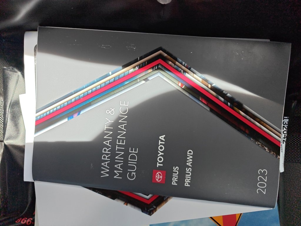 Used 2023 Toyota Prius LE image 9