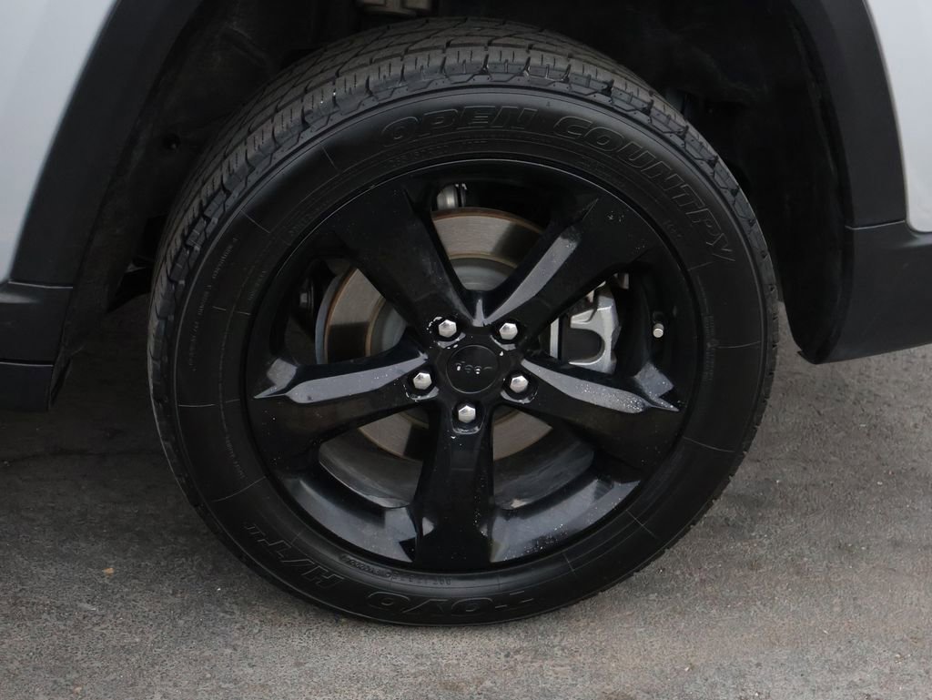 Used 2021 Jeep Grand Cherokee L Limited AWD/4WD image 45