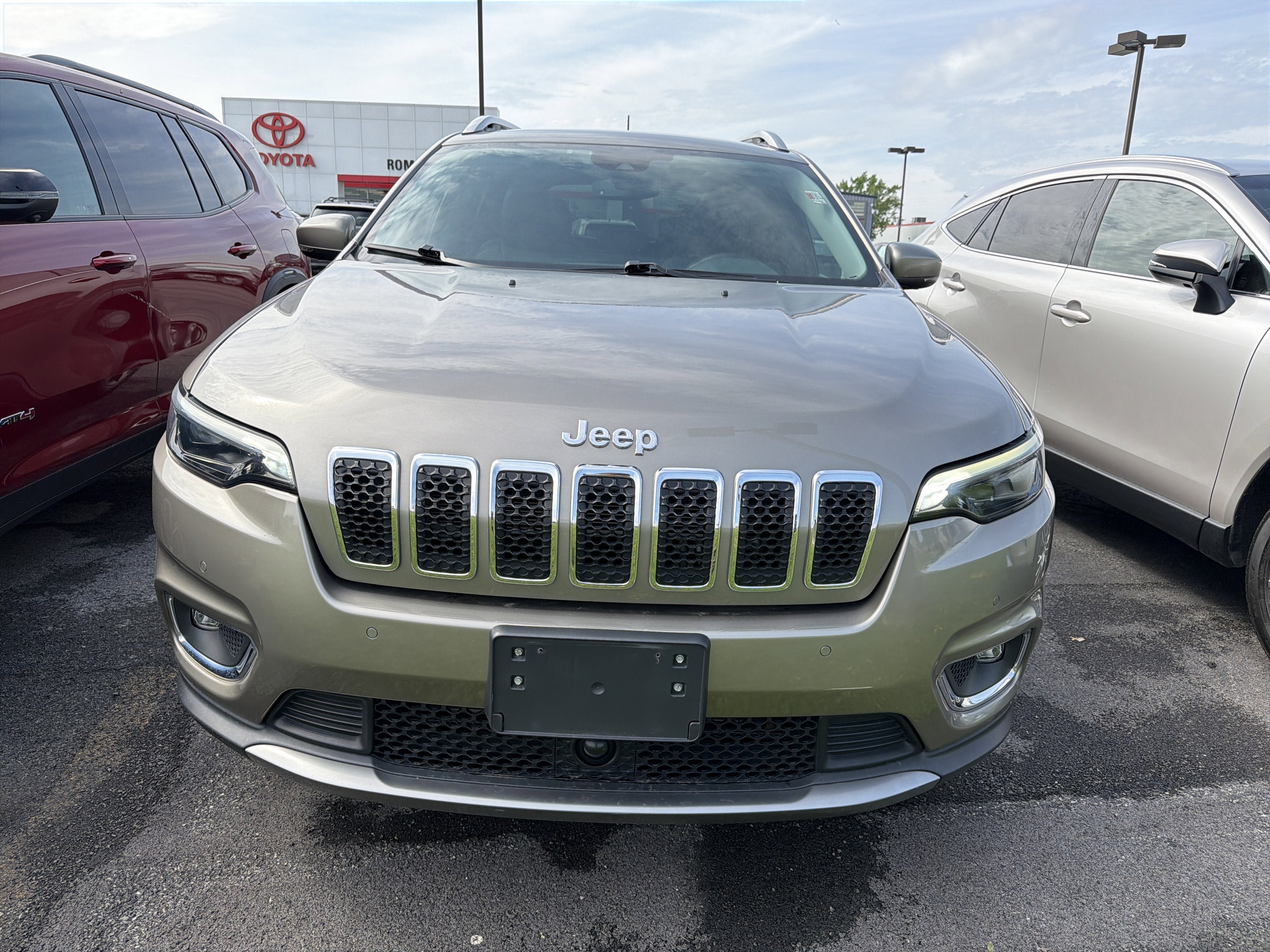 Used 2021 Jeep Cherokee Limited AWD/4WD image 3
