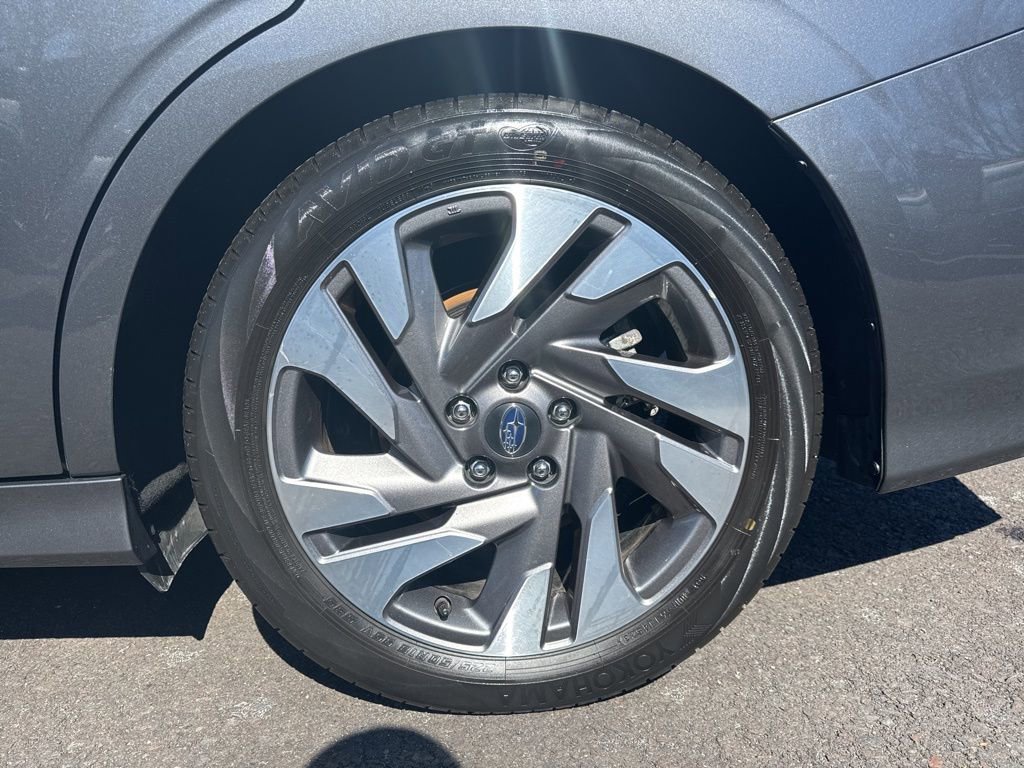 Used 2024 Subaru Legacy Limited image 9