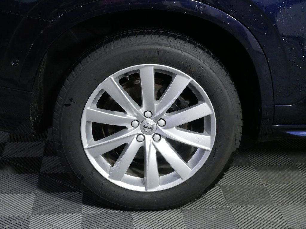 Used 2016 Volvo XC90 T6 Momentum w/ Protection Package Plus AWD/4WD image 11