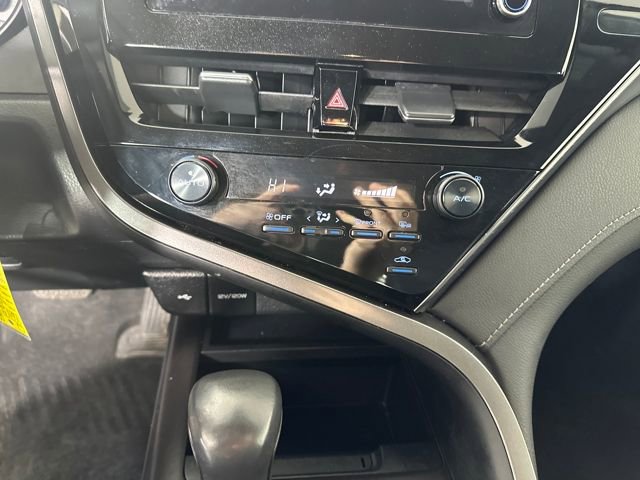 Used 2024 Toyota Camry SE image 23