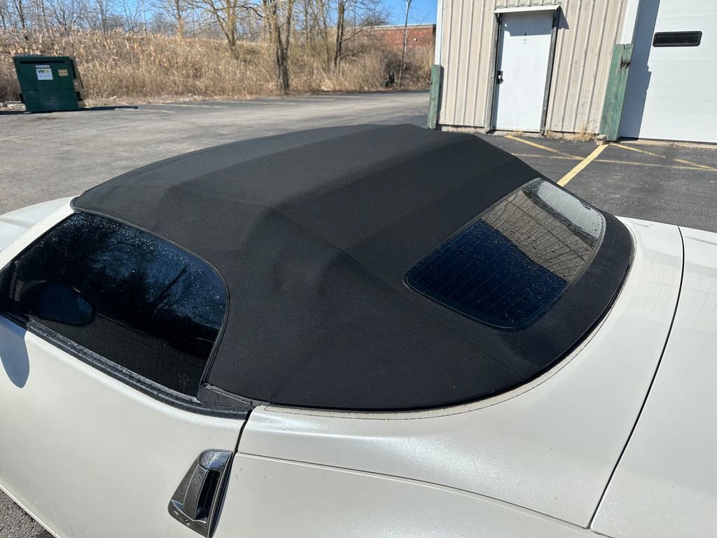 Used 2018 Nissan 370Z Touring Sport RWD image 11