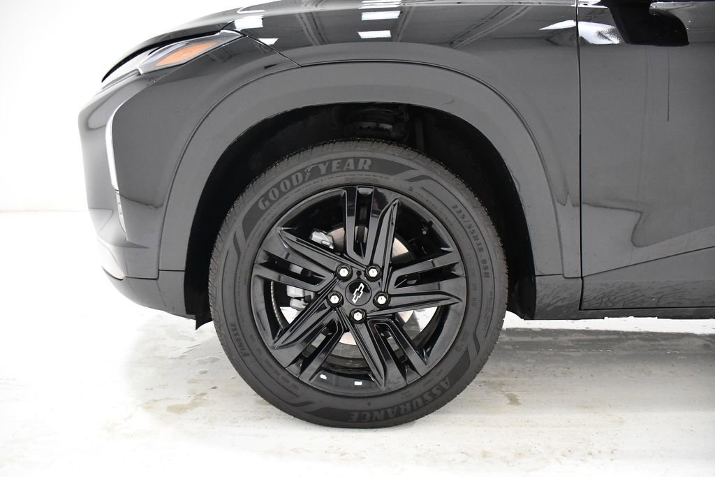 Used 2025 Chevrolet Trax ACTIV image 7