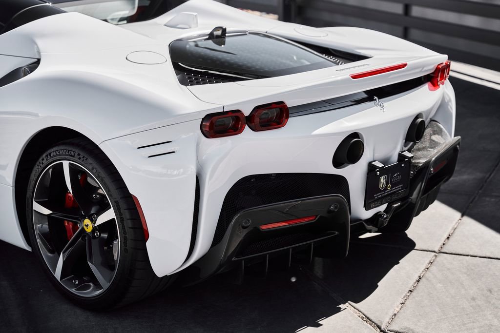 Used 2024 Ferrari SF90 Spider image 11