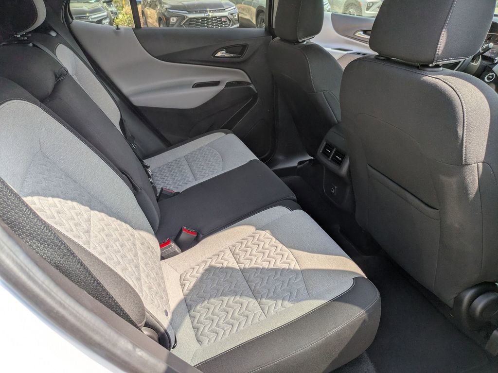 Used 2024 Chevrolet Equinox LT image 27
