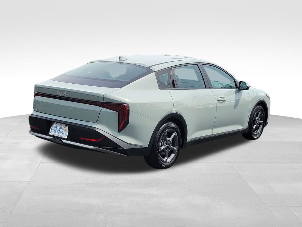 Used 2025 Kia K4 LXS FWD image 4